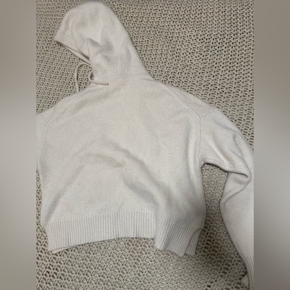 Babaton Cream Knit Hoodie - Picture 6 of 7